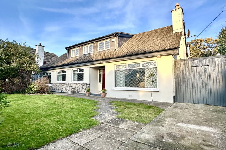 16 Shrewsbury Lawn, Cabinteely, Cabinteely, Dublin 18