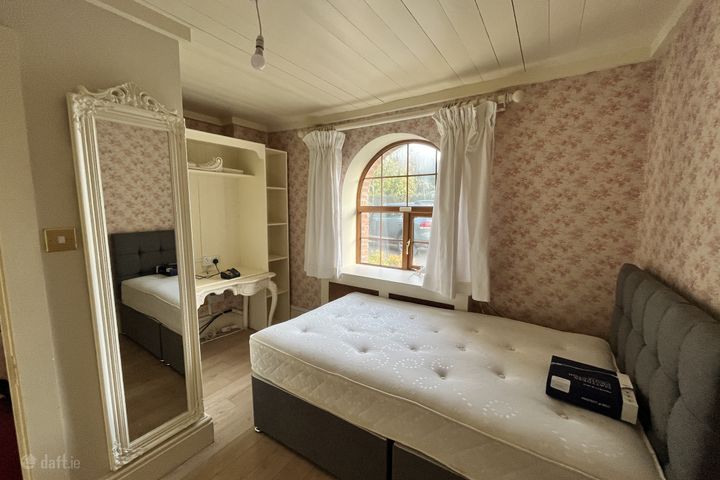 Firmount Cross, Prosperous Road, Clane, Co. Kildare