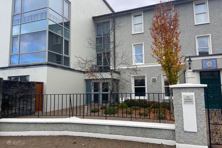 4a The Old Presbytery, Cathedral Place, Demesne, K, Fossa, Co. Kerry