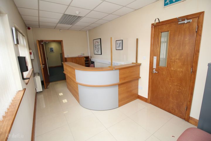 Dublin road, Longford, N39K7E5