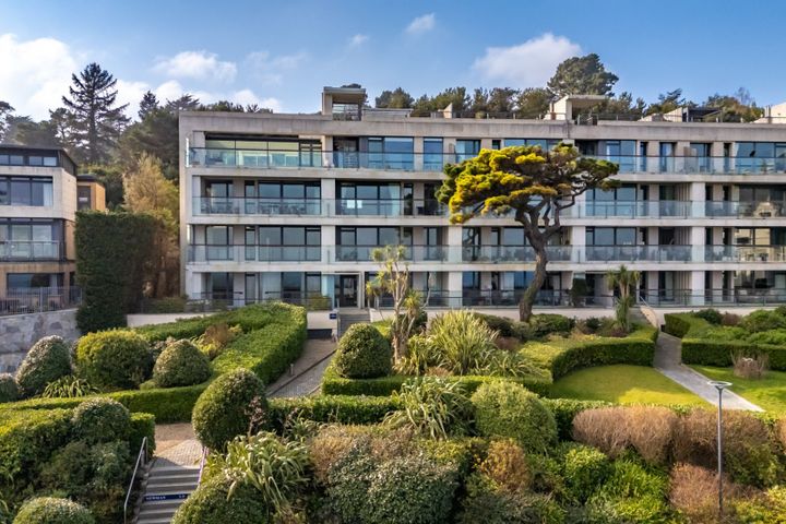 Apartment 6, Newman, The Court Killiney Bay, Station Road, Killiney, Co. Dublin, A96HK20