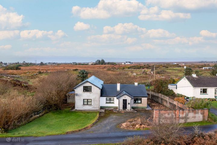 An Bothar Bui, Inverin, Co. Galway, H91Y36P