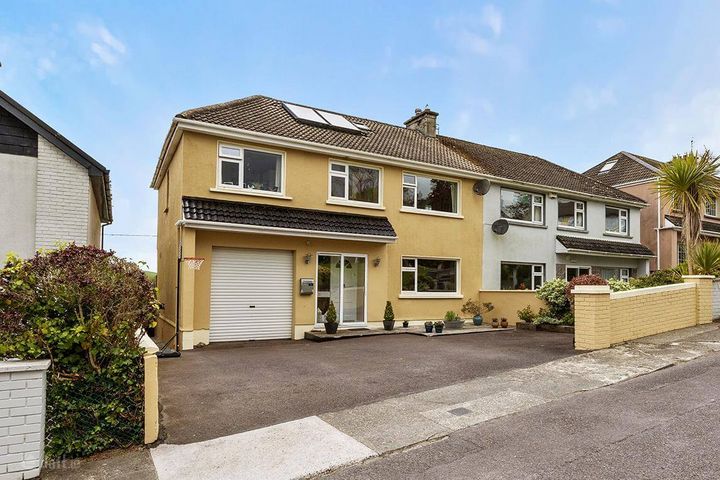 17 Slip Lawn, Slip, Bantry, Co. Cork, P75P942