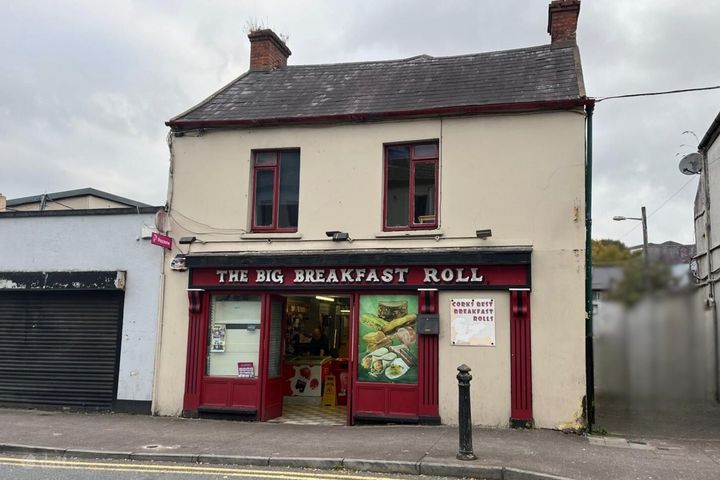 The Big Breakfast Roll and 2 Apartments Overhead, Blackpool, Co. Cork, T23FY71