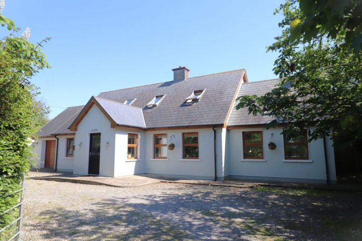 Lakemarsh, Church Cross, Skibbereen, Co. Cork, P81N120