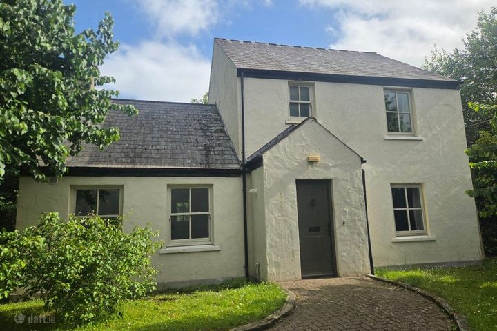 1 Bunratty Castle Gardens, Bunratty, Hurlers Cross, Co. Clare, V95H735