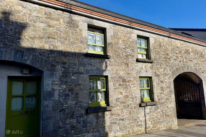 15 Quay Road, Carrick-On-Shannon, Carrick-on-Shannon, Co. Leitrim