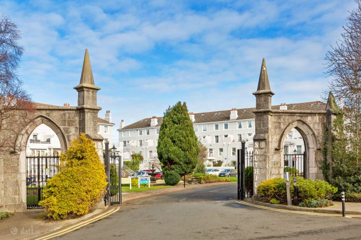 Apt 10 - Salthill, Monkstown, Blackrock, Dublin
