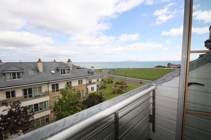 28 The Anchorage, Robswall, Malahide, Co. Dublin