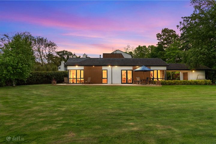7 The Avenue, Woodville, Glanmire, Co. Cork, T45D656