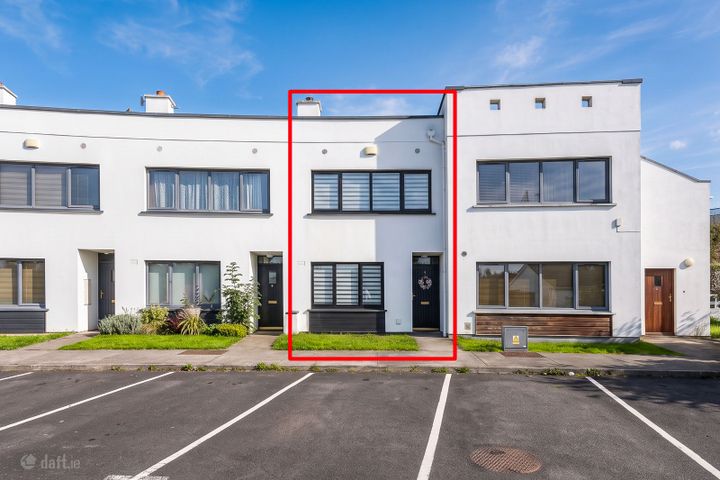 15 Corrán Riada, Monksland, Athlone, Co. Roscommon, N37K8Y4
