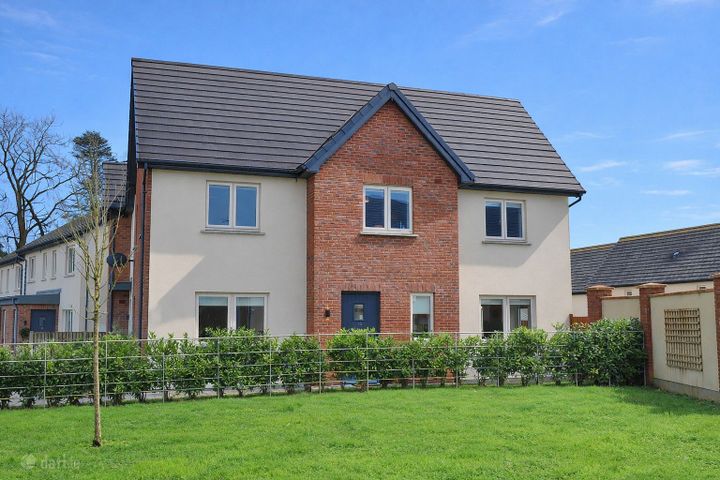 10 The Crescent, Ruxton Oaks, Navan, Co. Meath, C15XED0