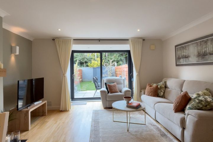 19 Woodlawn Grove, Churchtown, Dublin 14, D14ET35 - Photo 3