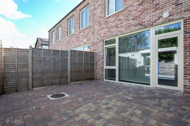 2 Kenilworth Lane East, Rathgar, Dublin 6, D06V6H6