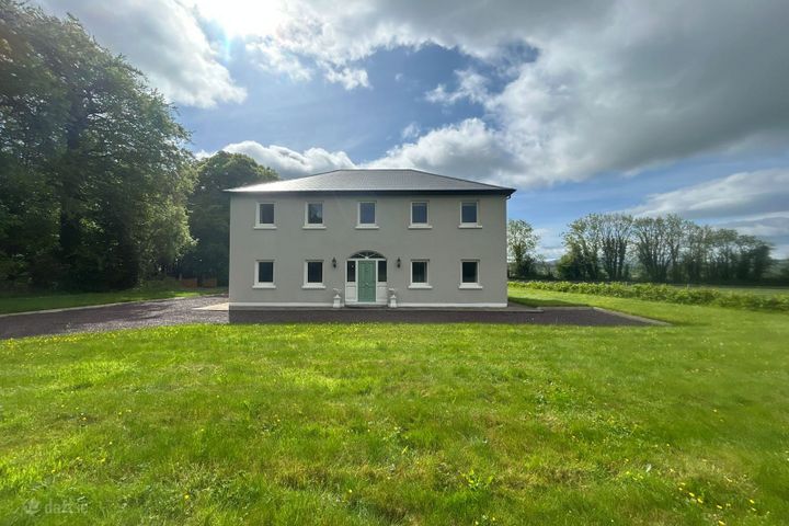 Kerry View, Minehill, Dromagh, Rathcool, Co. Cork, P51C66R