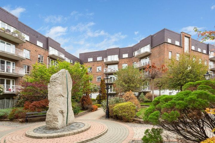 52 Harcourt Green, Charlemount Street, Dublin 2