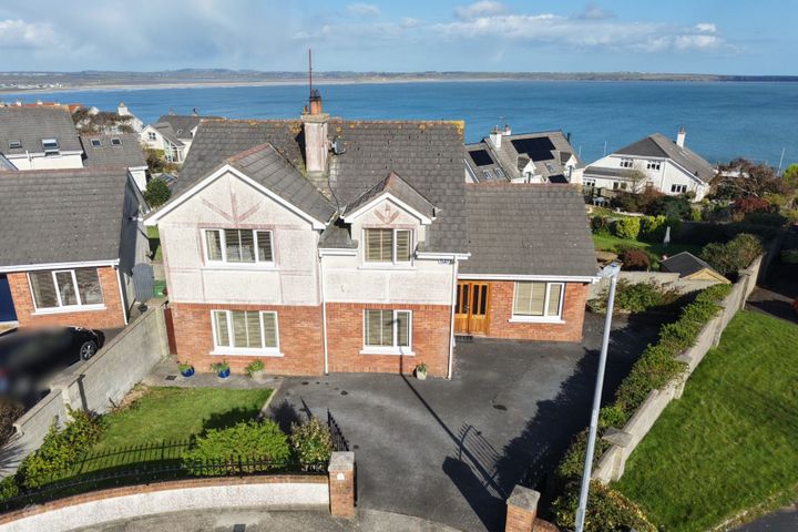 32 Carrigeenlea, Tramore, Tramore, Co. Waterford, X91PP38