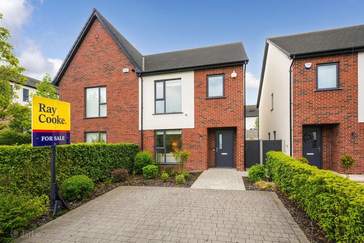 25 Graydon Road, Newcastle, Co. Dublin