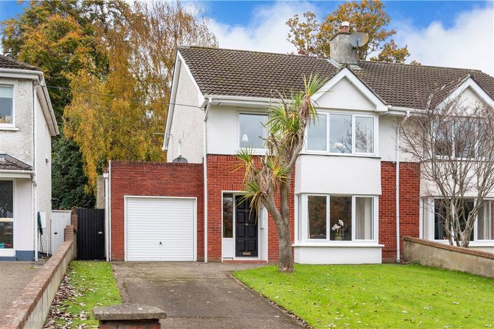 15 Glenlawn Dr, The Park, Cabinteely, Dublin 18, Dublin
