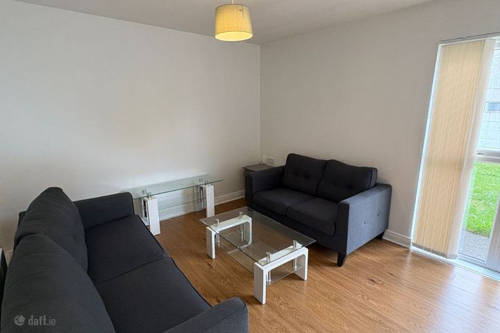 2 Bed Townhouse, Gateway Mews, Dublin 11, Santry, Dublin 11