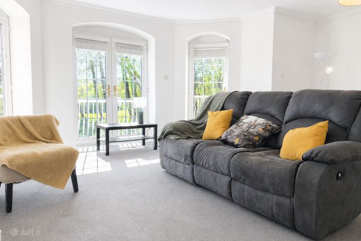 Apartment 5, The Sacra, Tassagard Greens, Garters Lane, Citywest, Co. Dublin, D24EH77