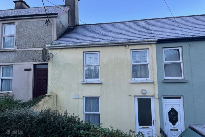 8 Chapel Street, Bantry, Bantry, Co. Cork, P75YH48