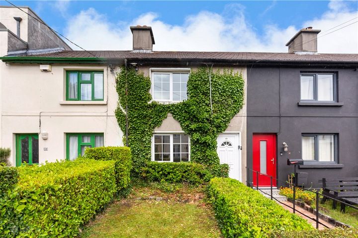 83 Eden Villas, Glasthule, Co. Dublin, A96DN36