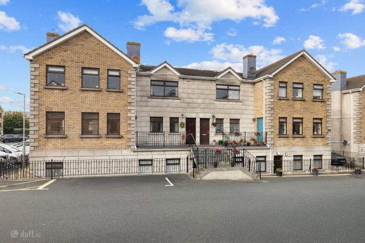 6 Roseville Court, Dublin Road, Bray, Co Wicklow, A98 C105