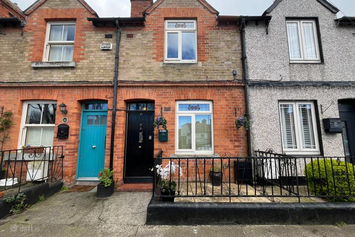 Saint Brendan’s Cottages, Irishtown, Ringsend, Dublin 4