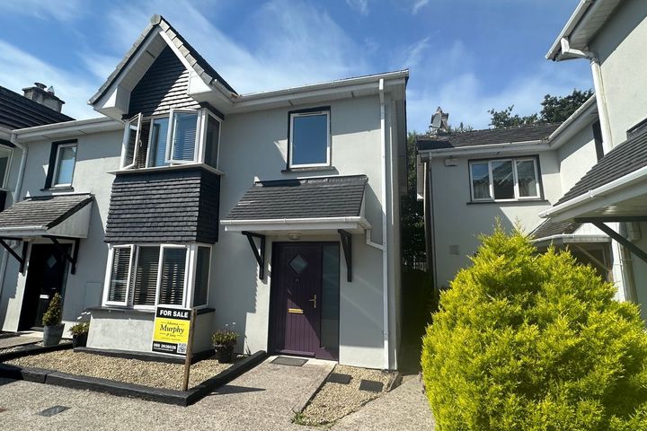 27 Willow Bank, Cluain Ard, Newtown, Cork
