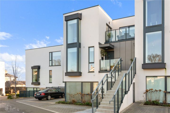 8 Westminster Wood, Foxrock, Dublin 18, Dublin 18, Dublin