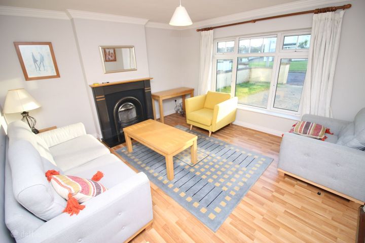 24 Ardkeale, Mount Oval Village, Rochestown, Co. Cork