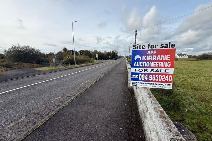 Kiltimagh Road, Knock, Co. Mayo