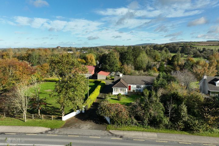 Residence on c. 1.5 Acres, 0.60 HA., Eadestown, Naas, Co. Kildare, W91XV02