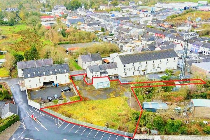 Station Road, Ballaghaderreen, Co. Roscommon, F45W422