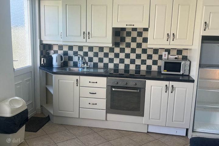 100 Ventry Park, Dublin 7, Navan Road (D7), Dublin 7