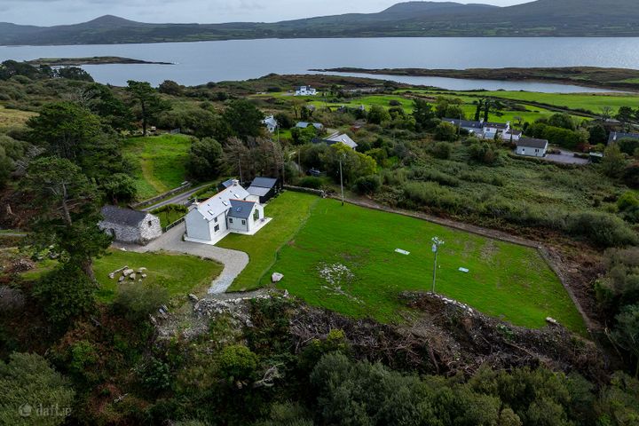 Reenacappul, Ahakista, Co. Cork, P75XP03