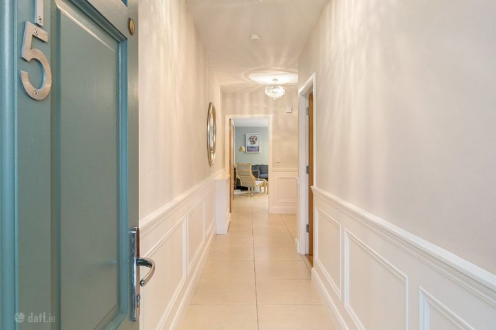 15 Bracken Park Drive, Castleknock, Dublin 15, D15HC79 - Photo 2