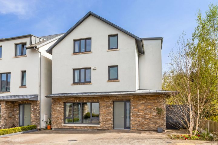11 Struan Glen, Kilternan, Dublin 18, Kilternan, Dublin 18, D18DH66