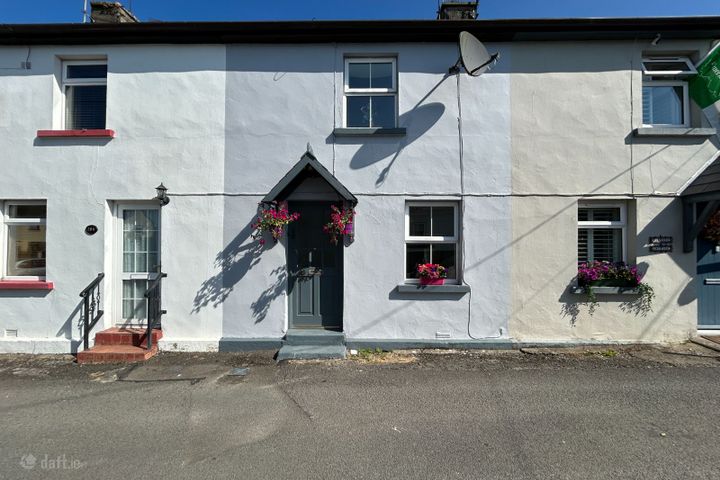 2 Courthouse Lane, Killaloe, Co. Clare, V94HV0T