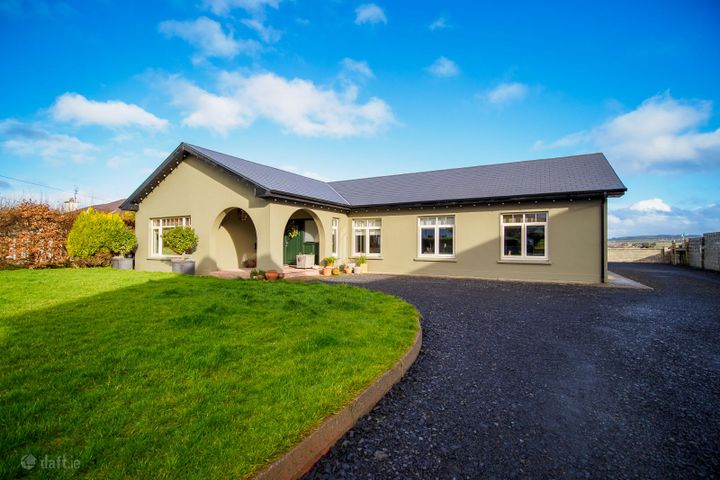 Knockavallig, Duagh, Co. Kerry, V31EW74
