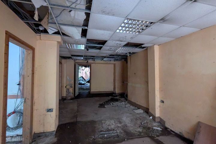 8 and 9 Bridge Street, Bandon, Co. Cork, P72R967 - Photo 3