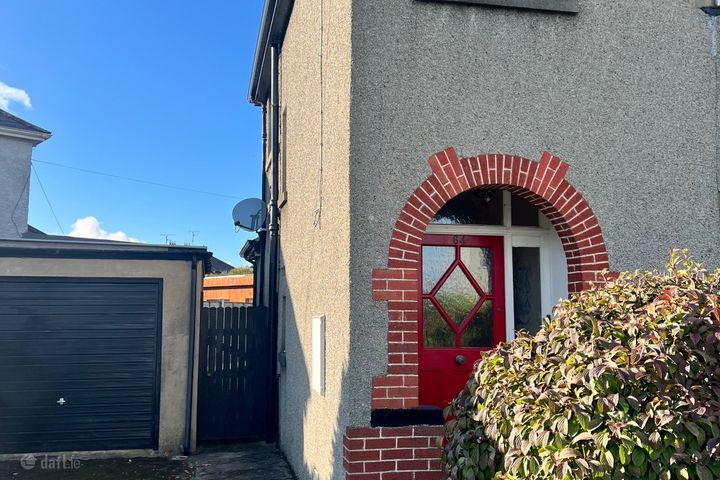 64 Muirhevna, Dublin Road, Dundalk, Co. Louth