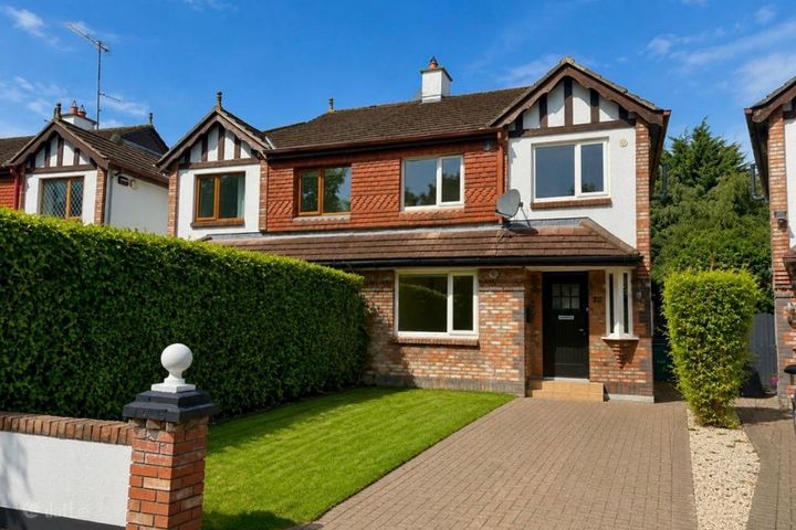 20 Parc Na Silla Rise, Loughlinstown, Dublin 18, D18WP38