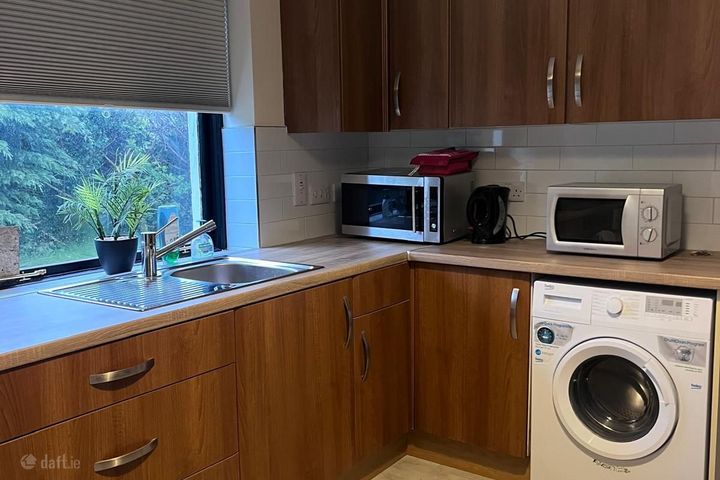 4 Glenamuck Road South, Dublin 18, Carrickmines, Co. Dublin