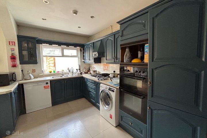 75 Furry Park Rd, Raheny, Dublin 5, D05 TD54, North Circular Road, Dublin 7