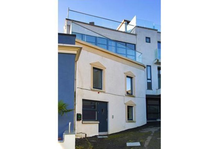 1 Eagle House, Killiney Village, Killiney, Dublin