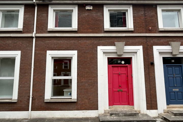 18 Clanwilliam Square, Grand Canal Quay, Dublin 2