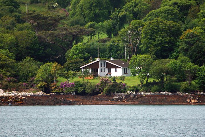 Ardgroom (I535), Ardgroom, Co. Cork