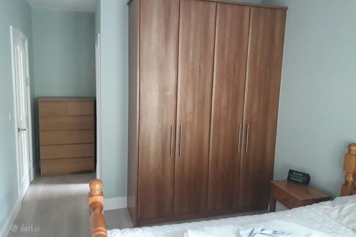 Synod Place, Lusk, Co. Dublin